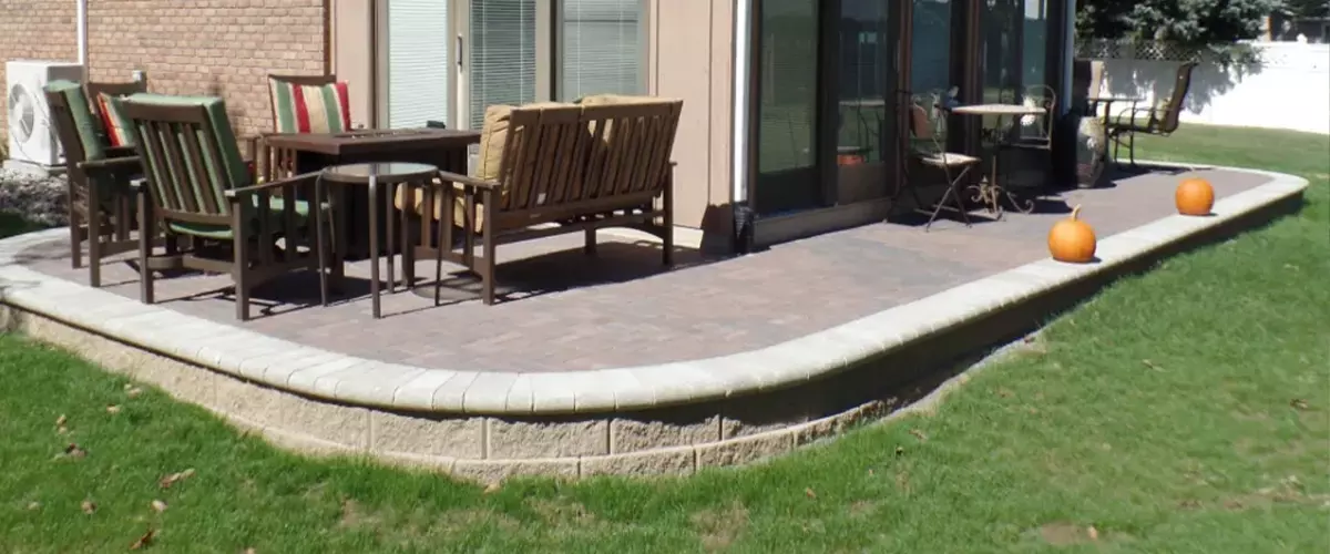 An example of a brick paver patio