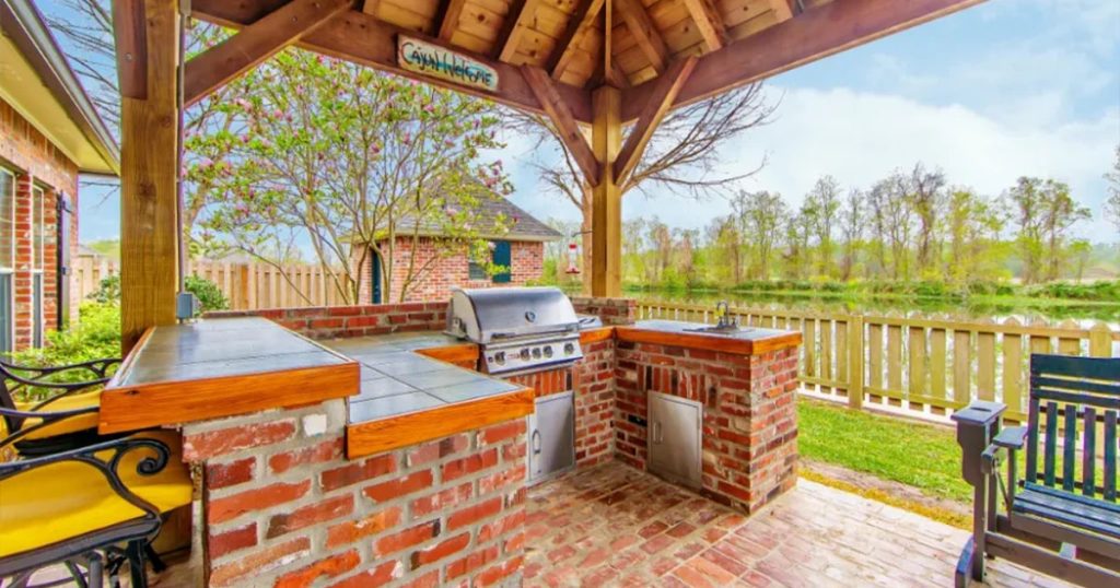 How To Build An Outdoor Kitchen like this - Farrell’s Lawn And Garden Center