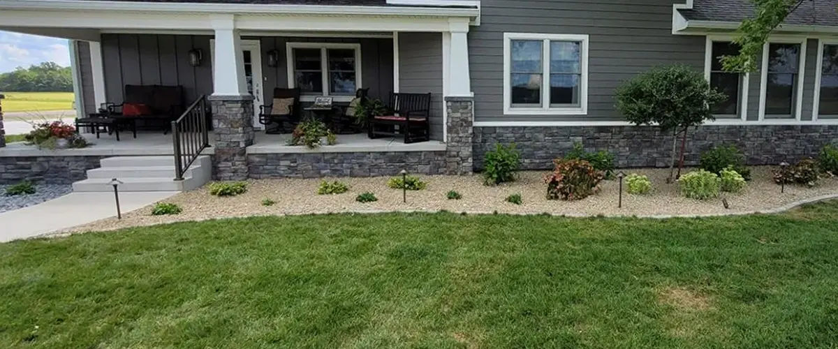 Small patio with roof